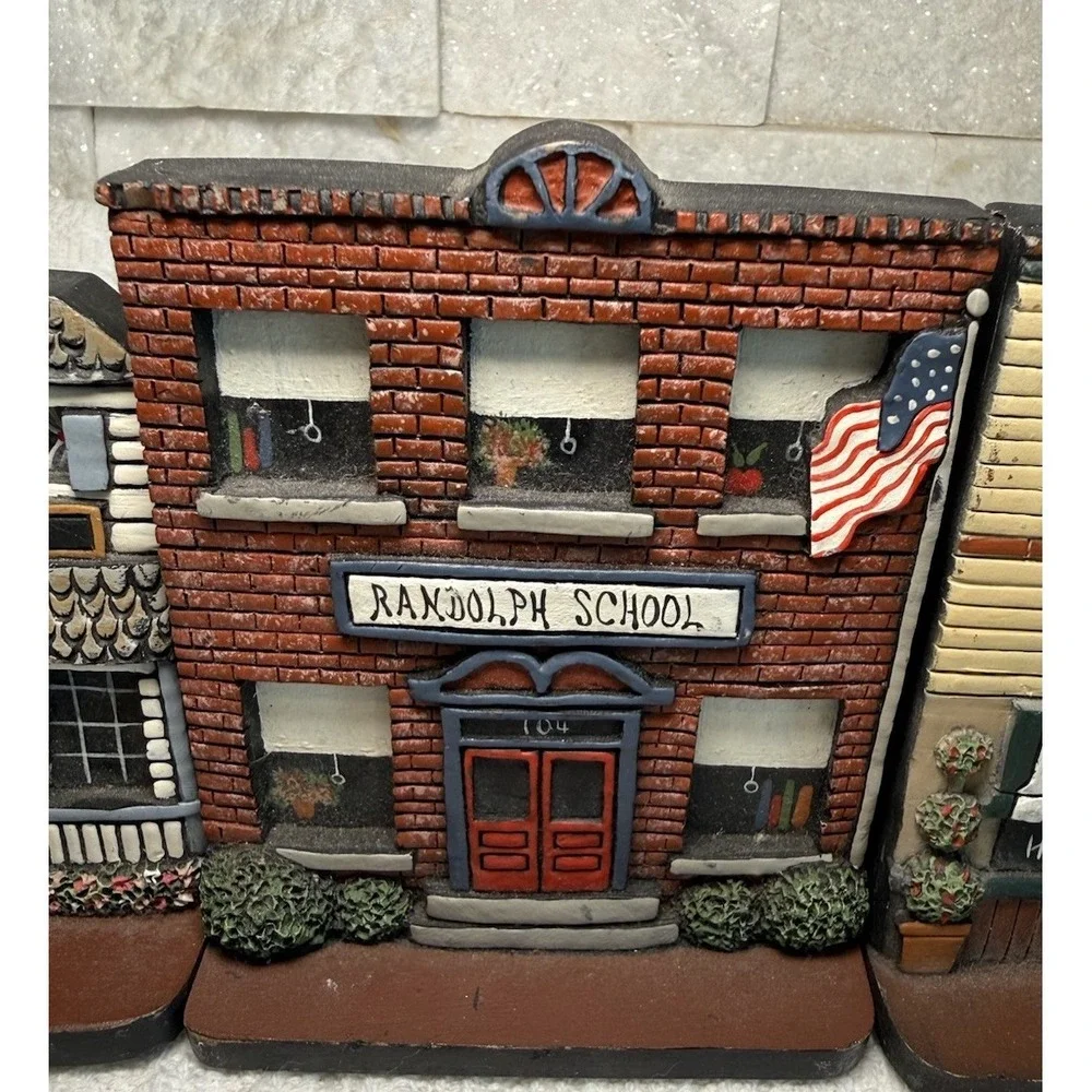 VTG Marlene Whiting Brandywine Village Houses 3D Resin YorktownVa Shelf Sitters